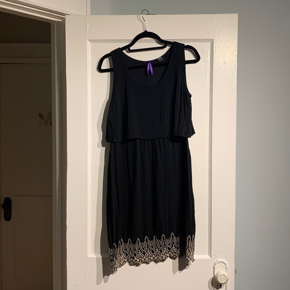 Seraphine little black dress for nursing and maternity - Picture 10 of 10